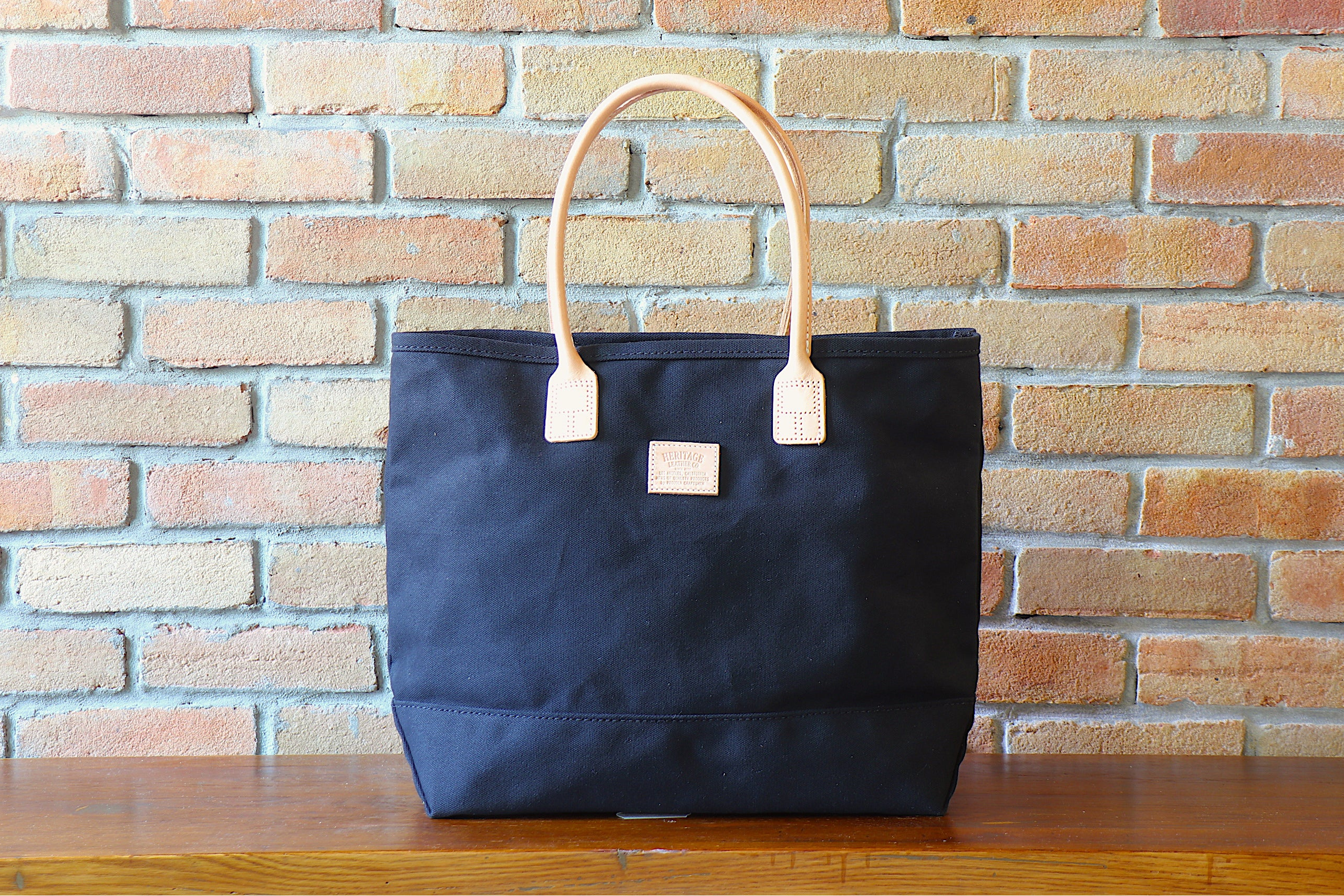 Day Tote:         Black